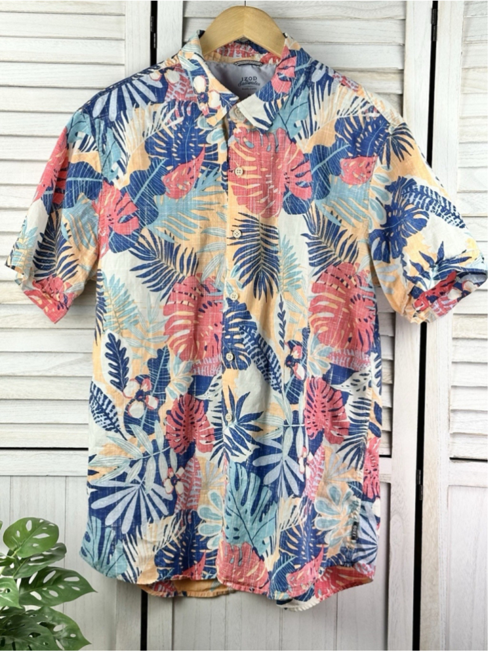 Izod Saltwater Classics Relaxed Men's XL Short Sleeve Button Down Aloha Shirt